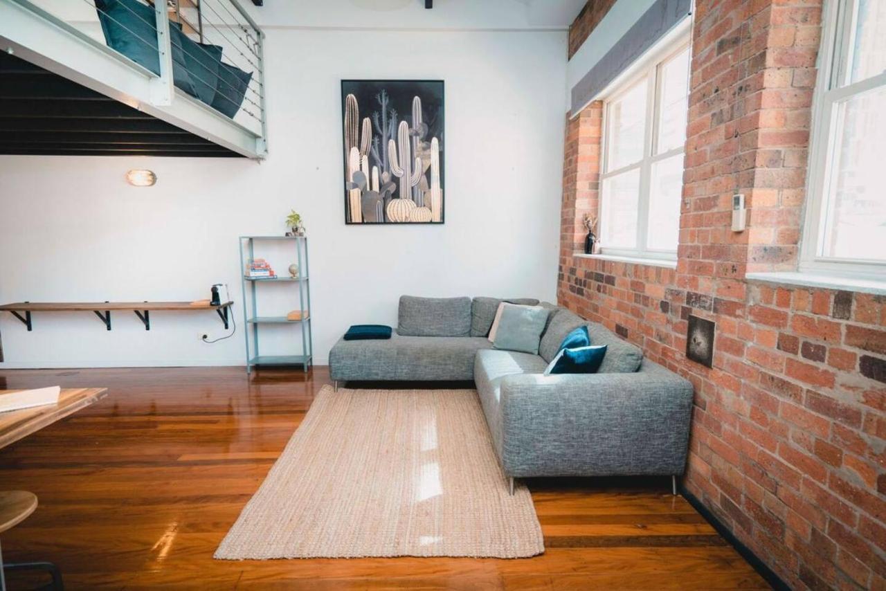 Trendy Industrial-style Loft In Fortitude Valley *